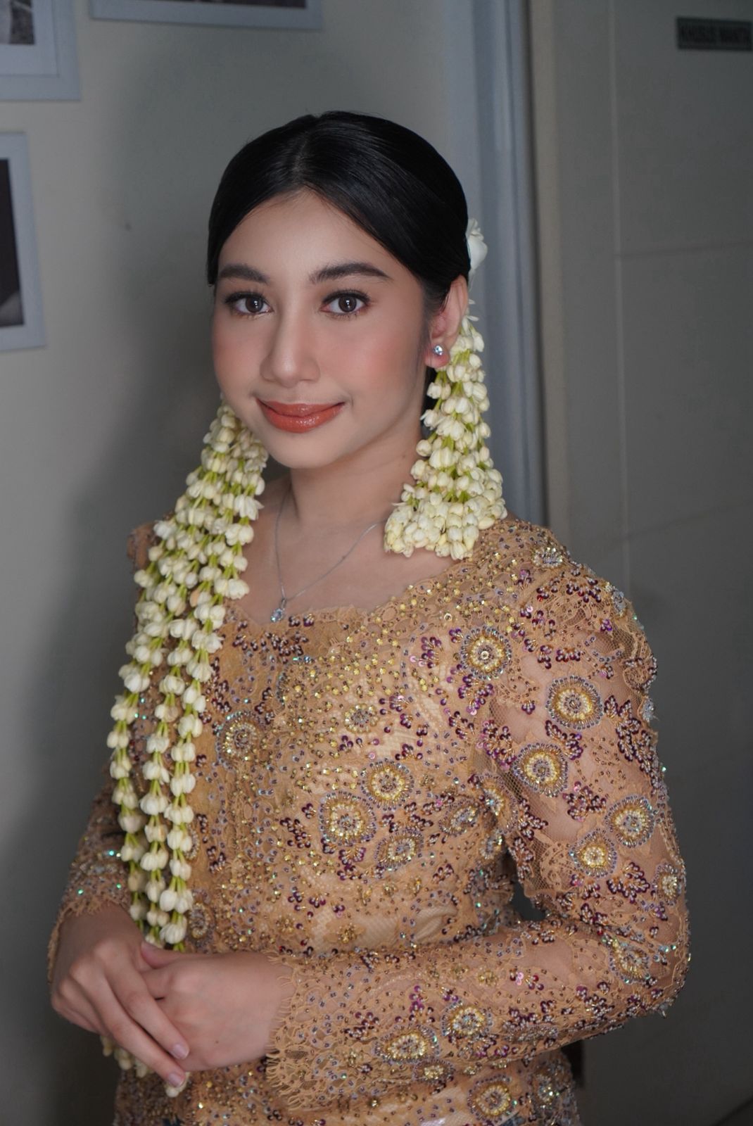 Soft Glam Bridal Look